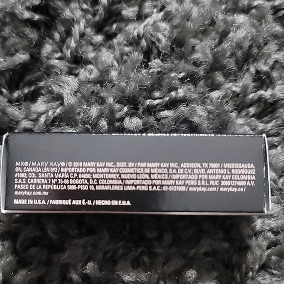 💋NIB Mary Kay Gel Semi-Matte Lipstick💋 - Picture 4 of 5